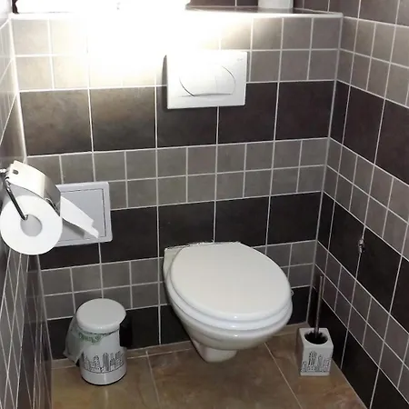 Holidays 2 Apartment *
